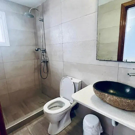 Vasilis Guest house 3*